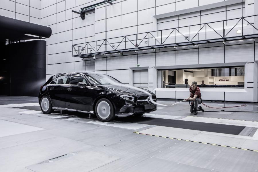 Детали создания Mercedes-Benz A200 AMG Line (W177) 2018 года  (WW) (фото 49 из 99)